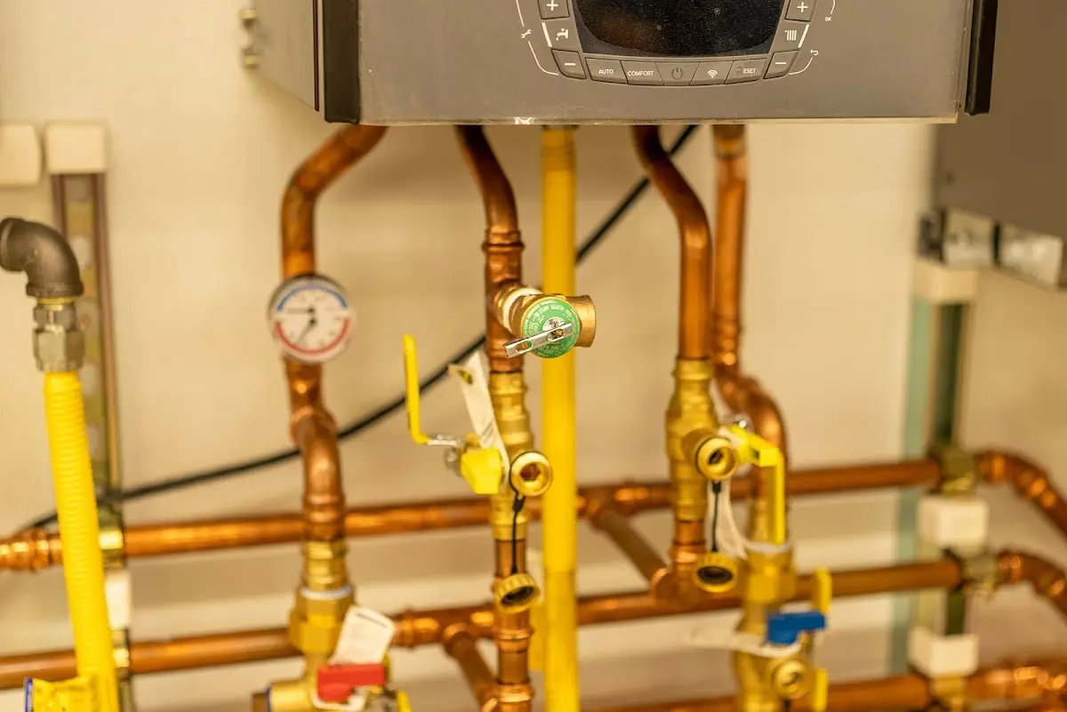 Licensed technician providing Slab Leak Repair for a homeowner in Jefferson